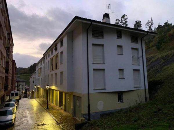 Ea Playa Montana45'Guggemhein A 200M Andando Playa Y Del Centro Pueblo Lägenhet Ea Exteriör bild